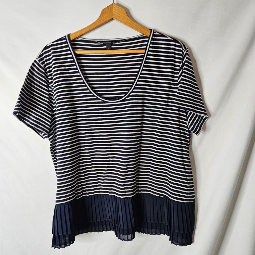 J. Crew Navy‎ and White Striped  Pleated Chiffon Hem Blouse sz XL